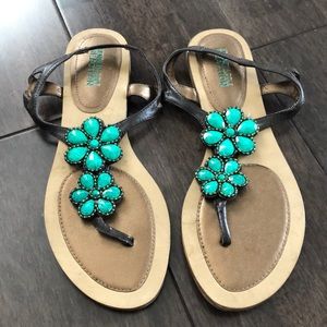 Kenneth Cole Flat Sandals. Size 8